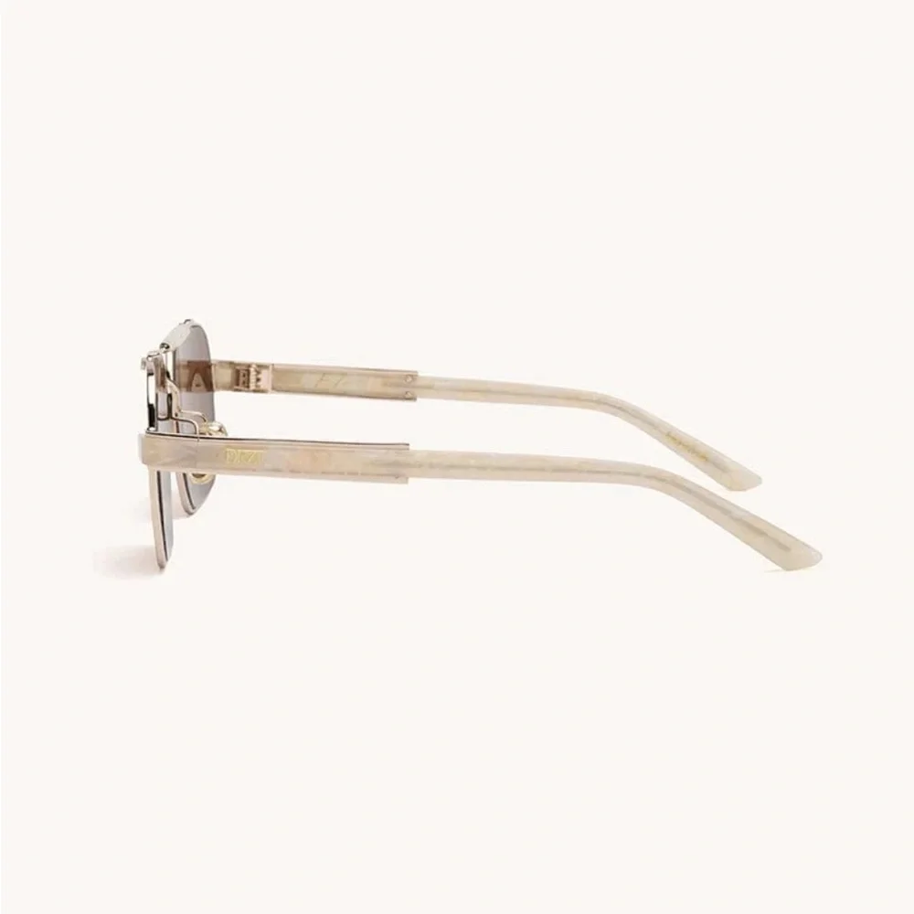 [DEZI] BRAND NEW DEZI EYEWEAR EZ SUNGLASSES IN LIMESTONE/COGNAC - Picture 6 of 9